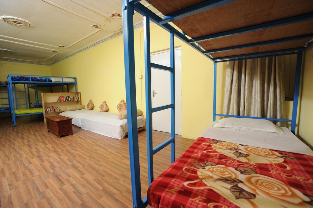 Hotel Himalaya Yoga Kathmandu Bagian luar foto