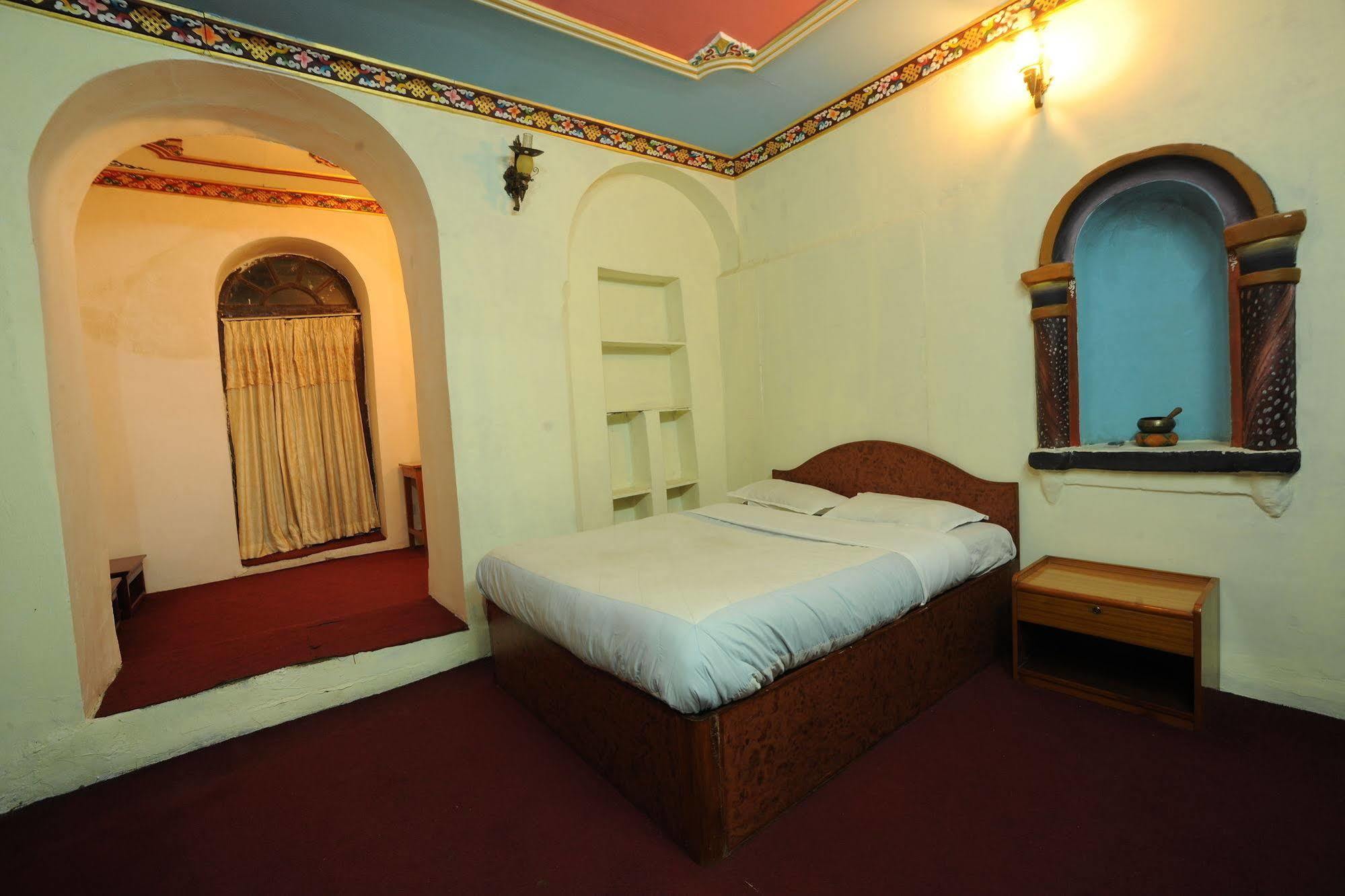 Hotel Himalaya Yoga Kathmandu Bagian luar foto