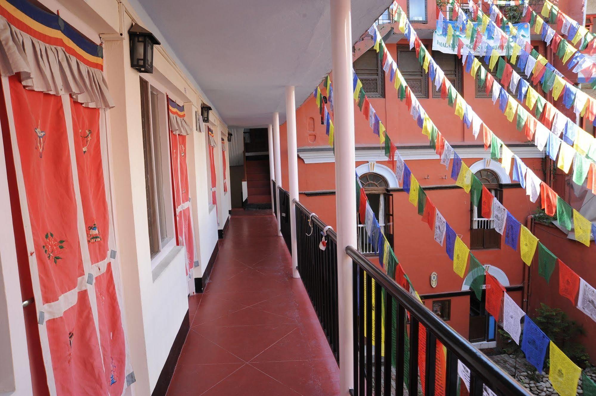 Hotel Himalaya Yoga Kathmandu Bagian luar foto