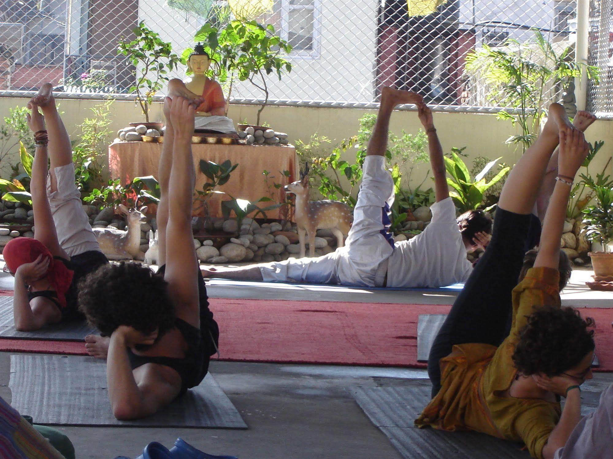 Hotel Himalaya Yoga Kathmandu Bagian luar foto