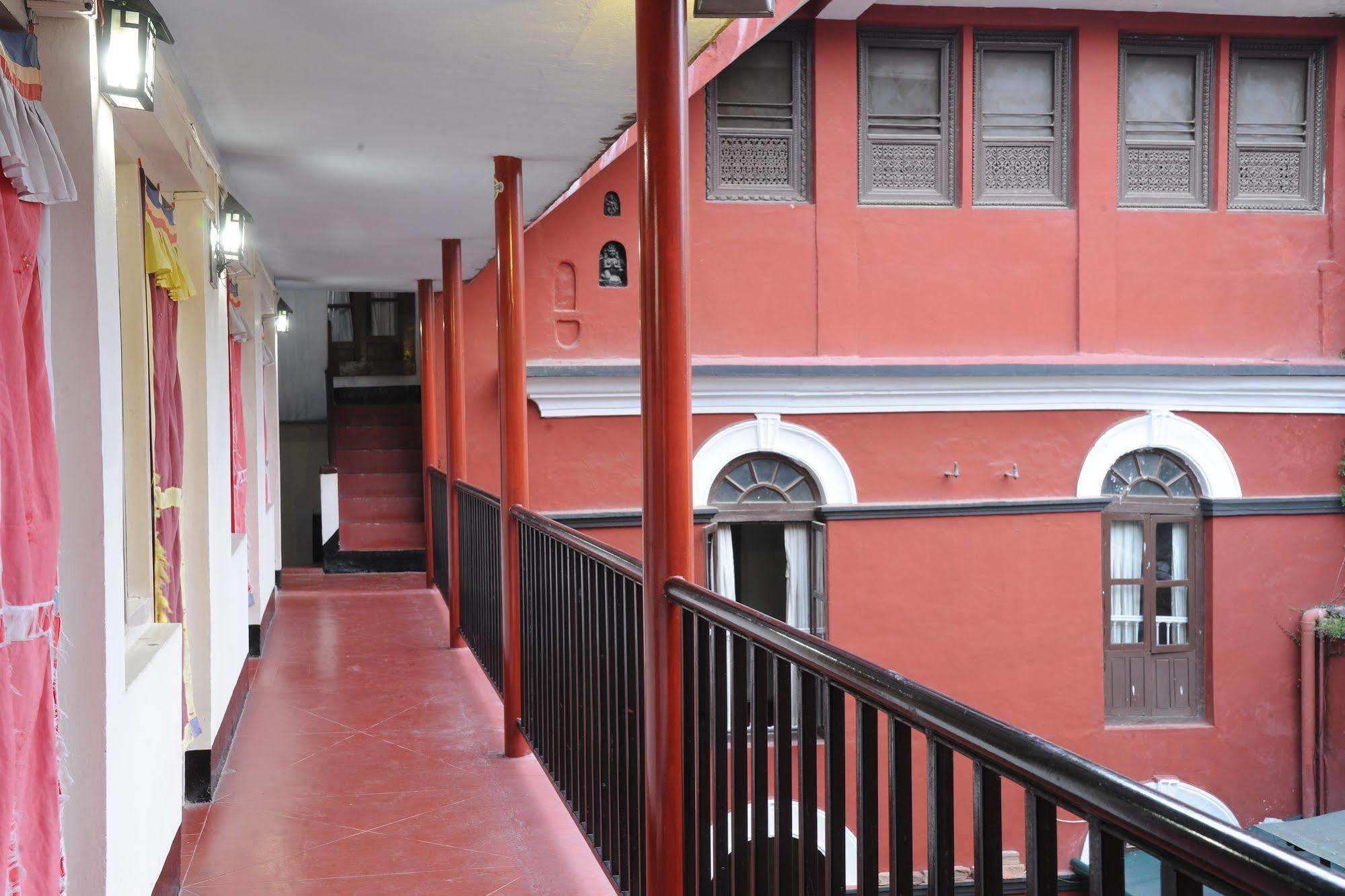 Hotel Himalaya Yoga Kathmandu Bagian luar foto